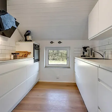 Poolhus I Forste Klitraekke Sj540 *