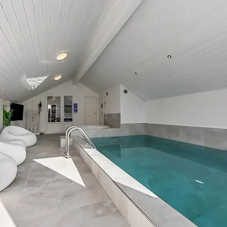 Poolhus I Forste Klitraekke Sj540 Harboør